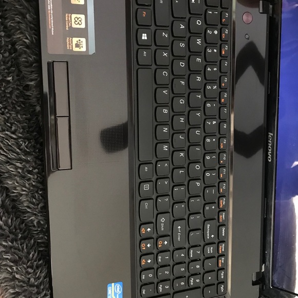 Lenovo laptop - Picture 3 of 8